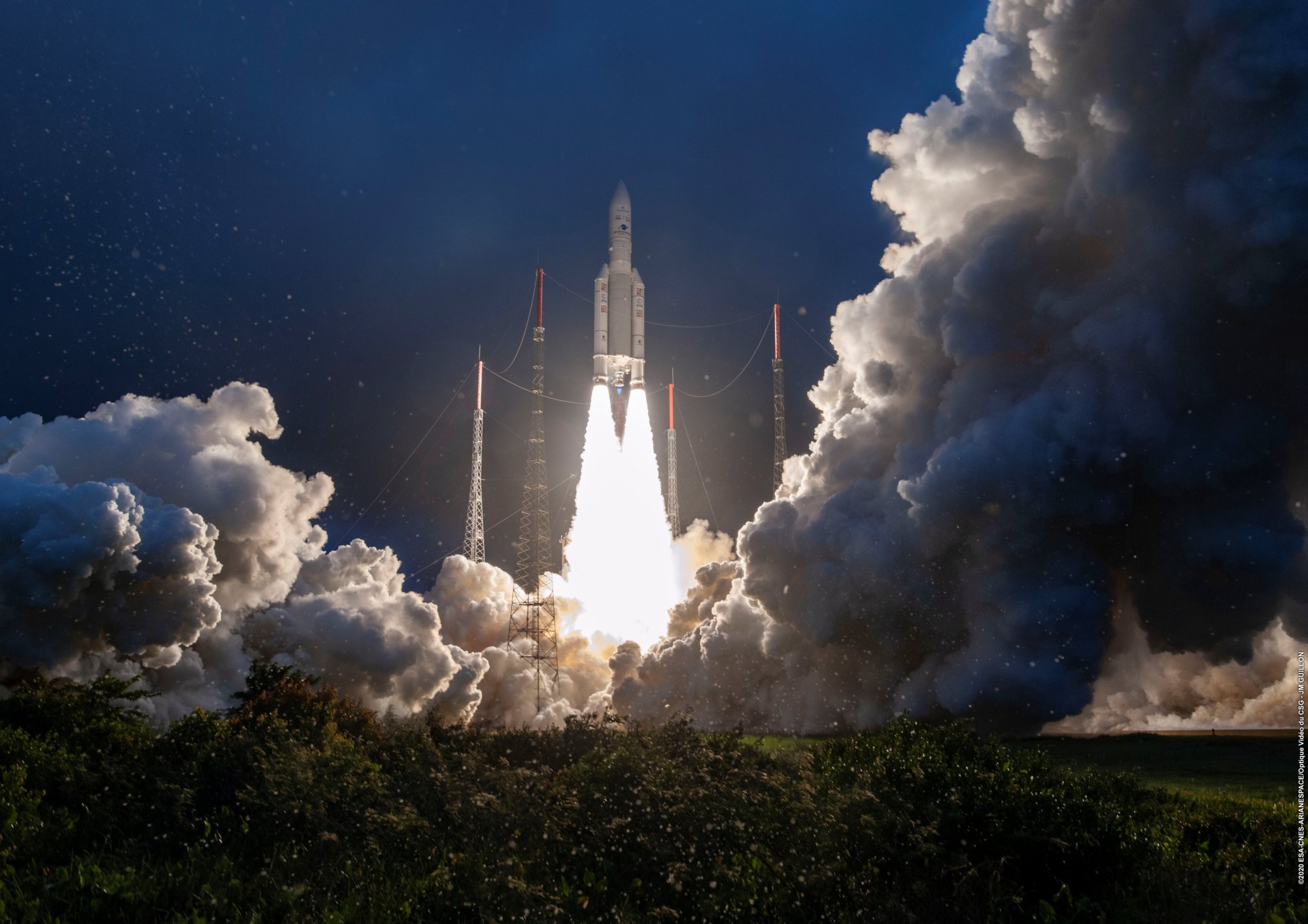 Imagen de Ariane 5 depegando